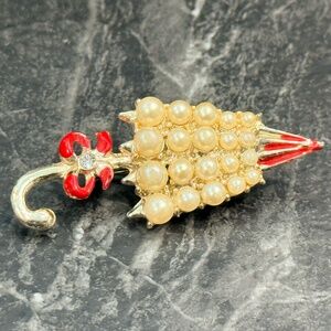 Gold Tone Umbrella Brooch with Faux Pearls